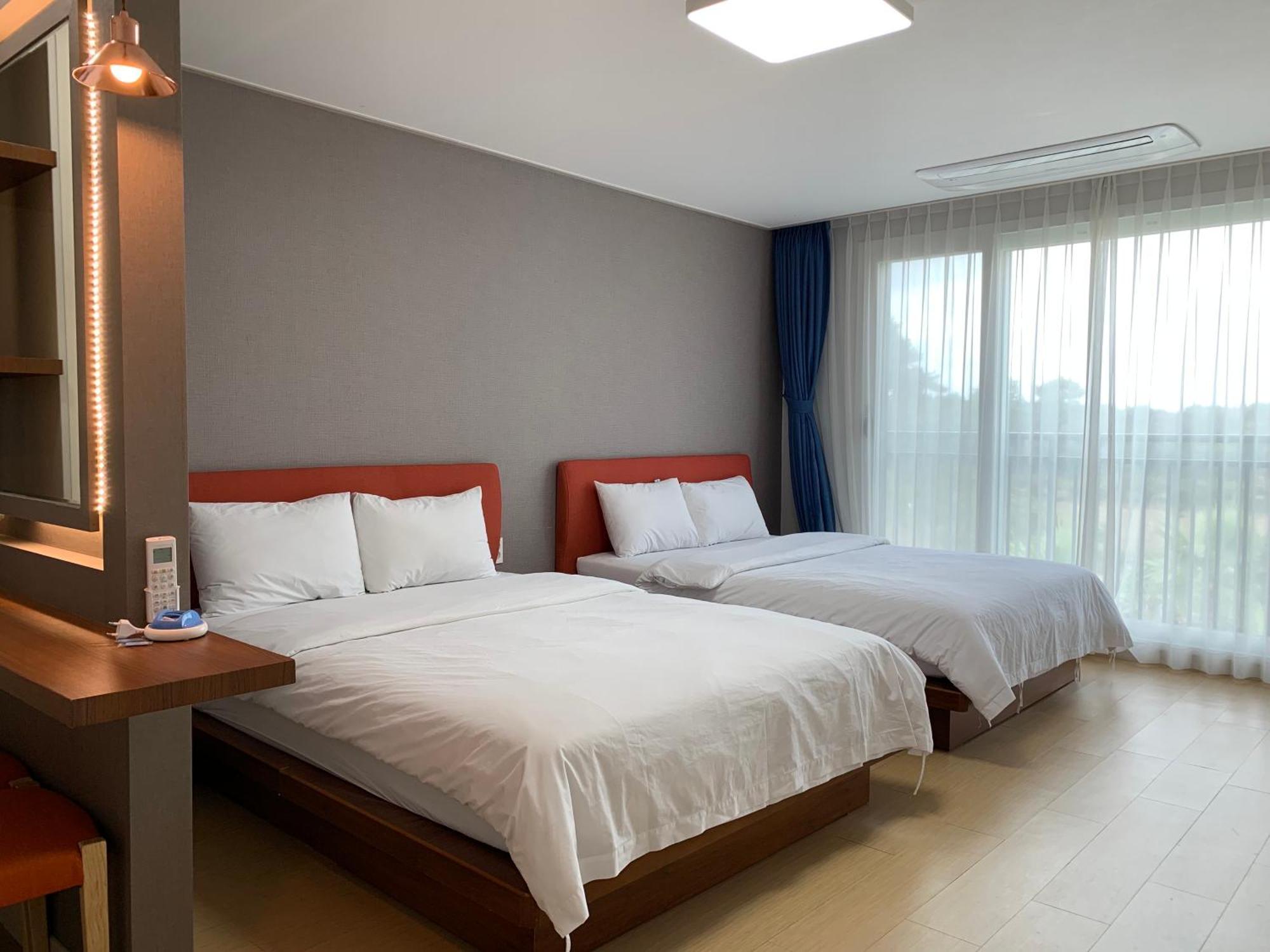 Ocean Square Resort Seogwipo Habitación foto